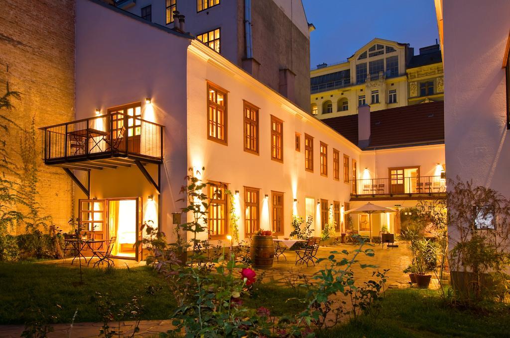 Schreiners Essen Und Wohnen Hotell Wien Rom bilde