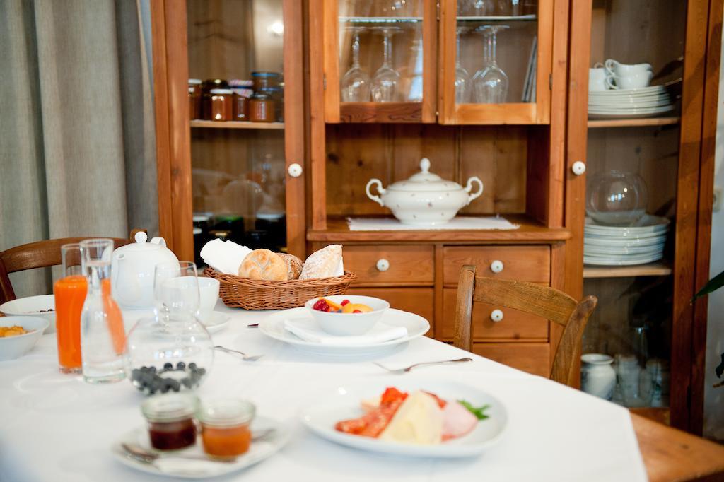 Schreiners Essen Und Wohnen Hotell Wien Rom bilde